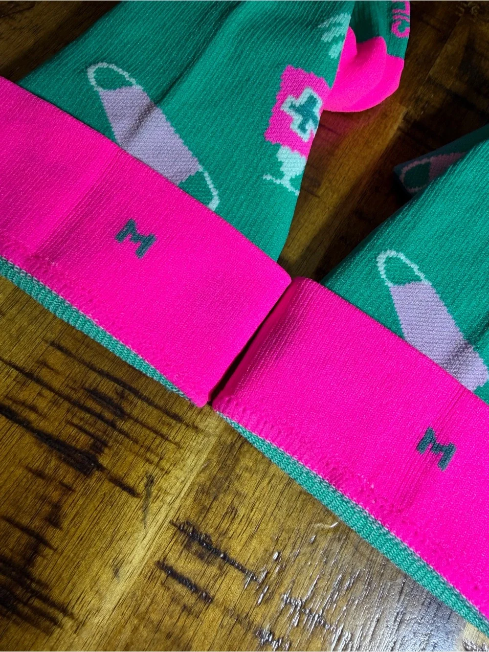 🆕FIGS Healthcare “Can’t Touch This” compression socks - women’s, size medium